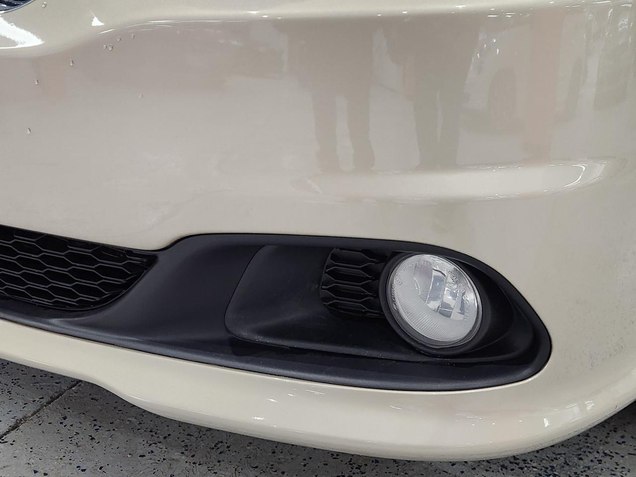 2016 Dodge Grand Caravan Crew Heated Seats, Heated Wheel Auto Start - Photo #3