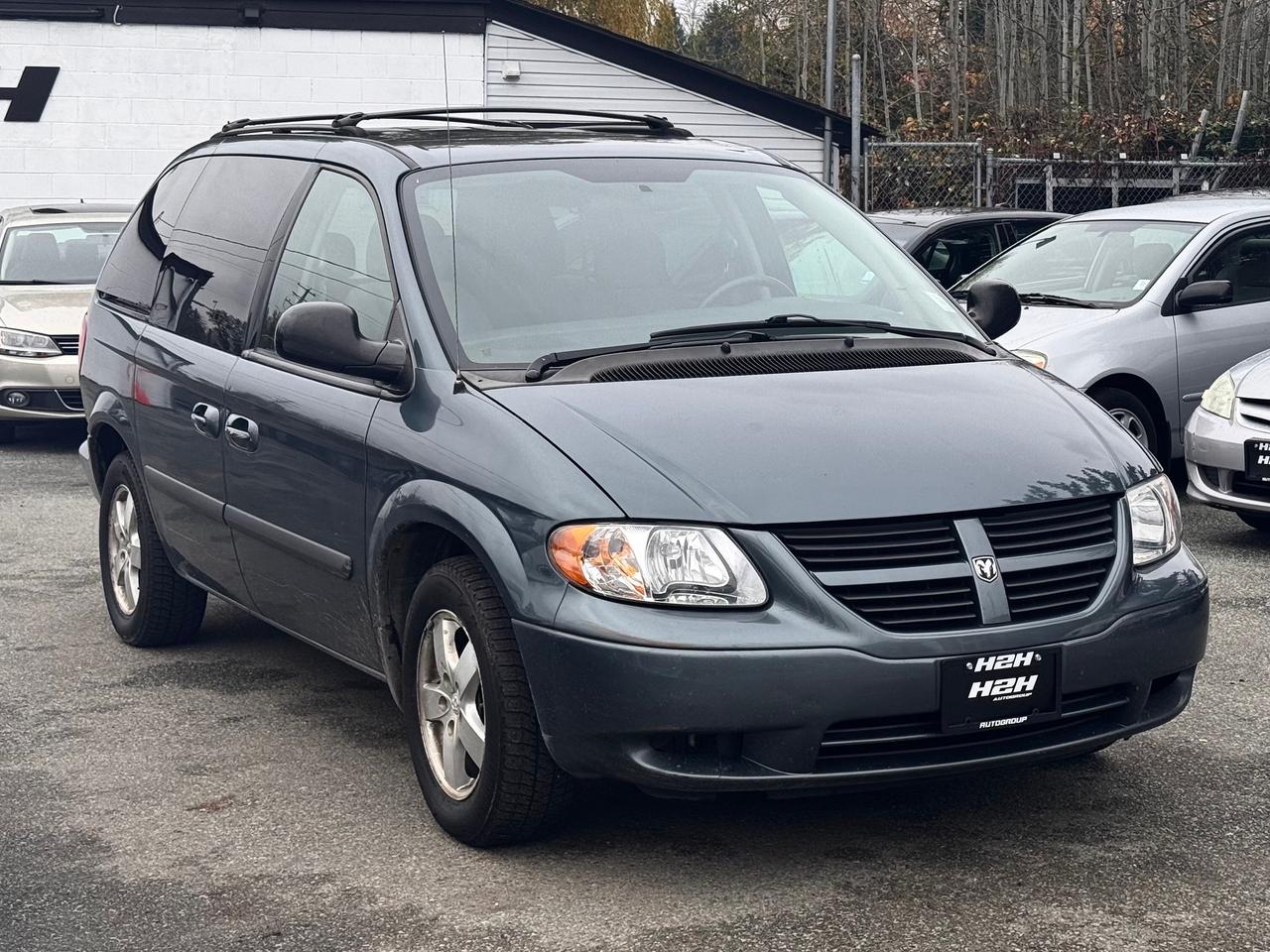 2007 Dodge Caravan SXT FINANCING AVAILABLE Photo3