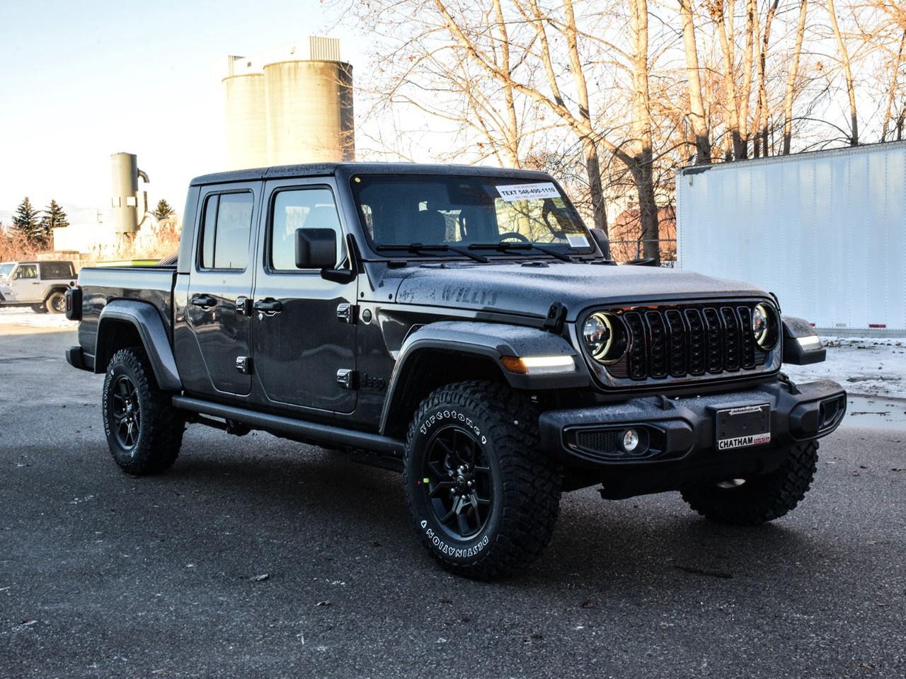 2026 Jeep Gladiator  Photo4