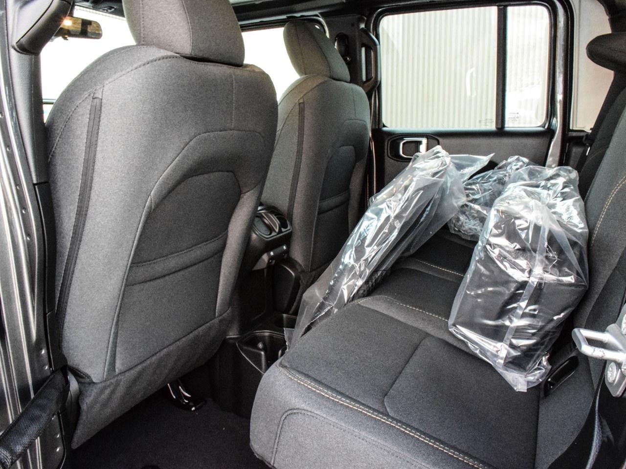 2026 Jeep Gladiator  Photo