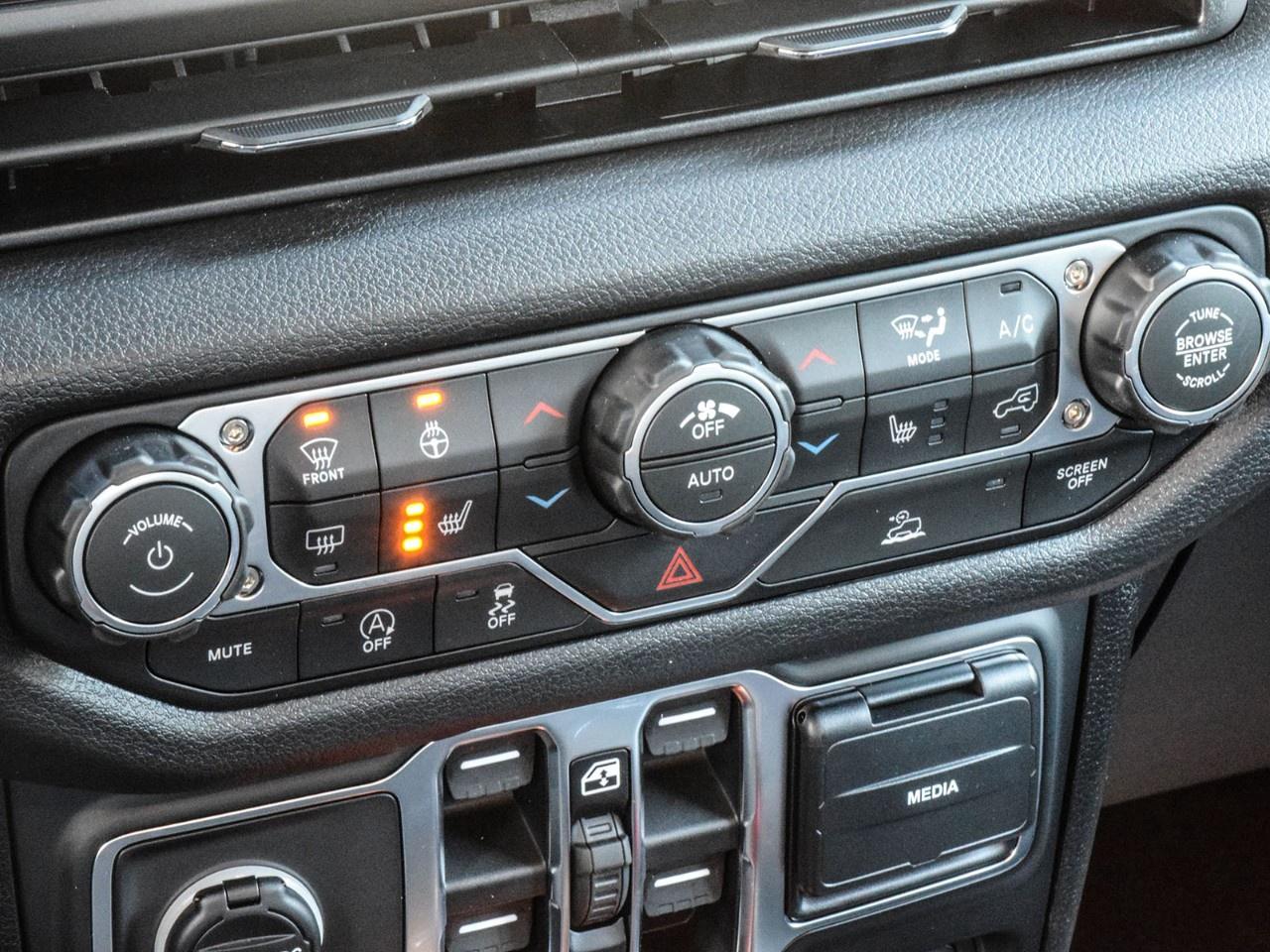 2026 Jeep Gladiator  Photo