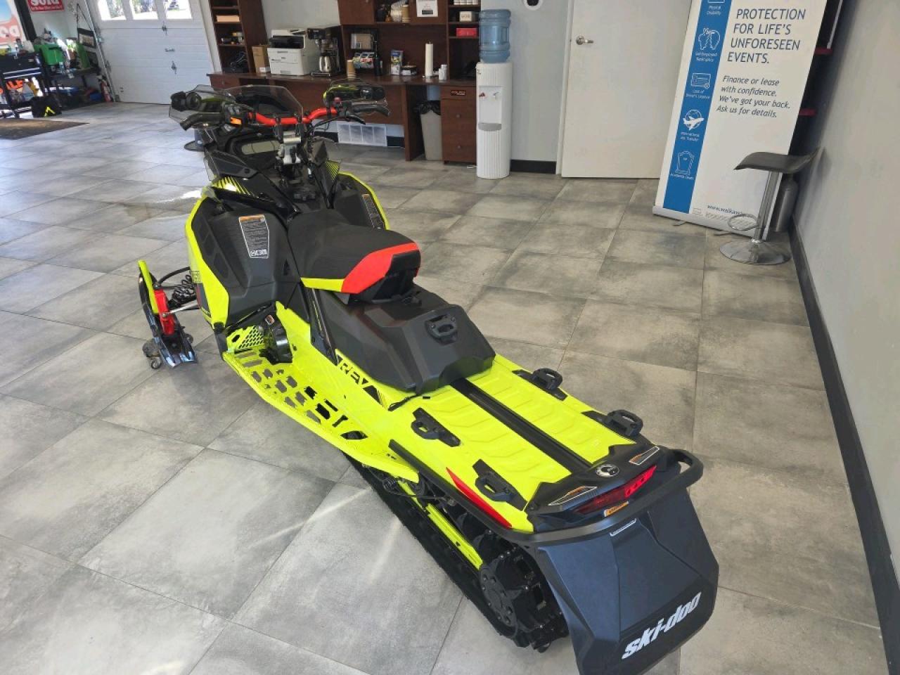 2020 Ski-Doo Renegade X 850 E-TECH RENEGADE X 850 ETEC Photo2