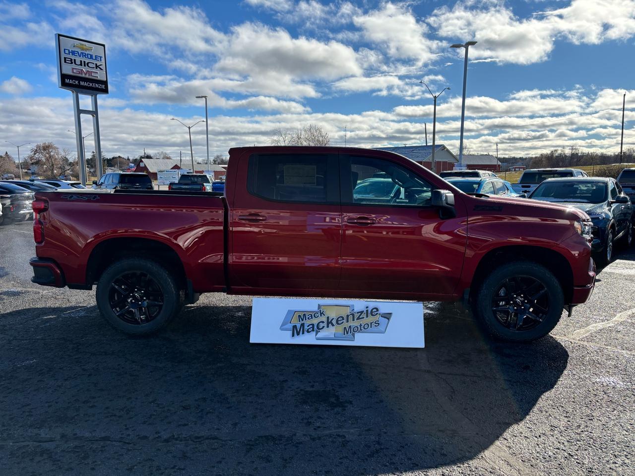 2026 Chevrolet Silverado 1500 2026 Chevrolet Silverado RST Crew Cab 4WD Photo1