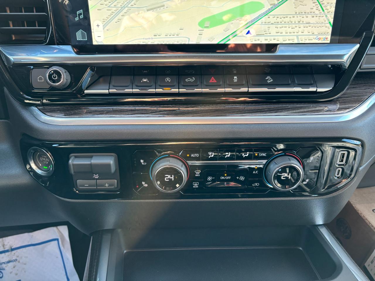 2026 Chevrolet Silverado 1500 2026 Chevrolet Silverado RST Crew Cab 4WD Photo