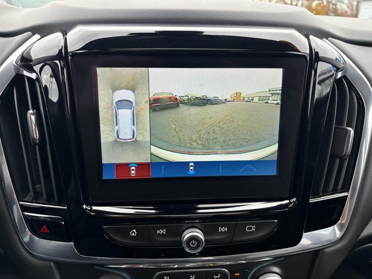 2018 Chevrolet Traverse 3LT 2018 Chevrolet Traverse LT True North AWD Photo