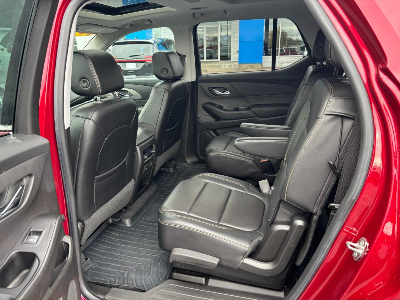 2018 Chevrolet Traverse 3LT 2018 Chevrolet Traverse LT True North AWD Photo