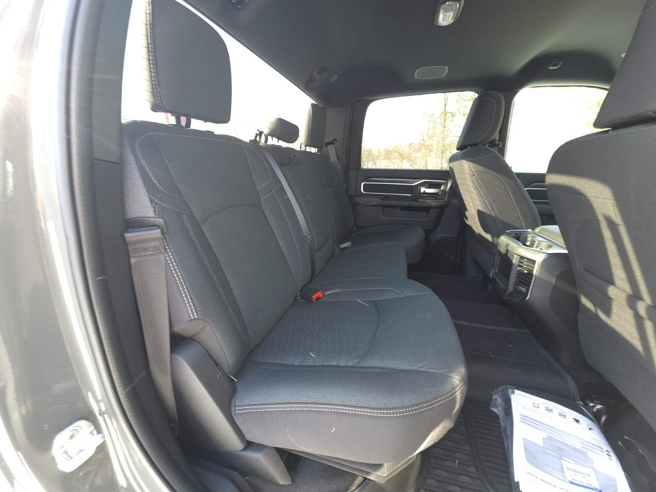 2026 RAM 2500 Big Horn 6.7L CUMMINS DIESEL! 4 X 4! 0% FINANCING UP TO 60 MONTHS! Photo