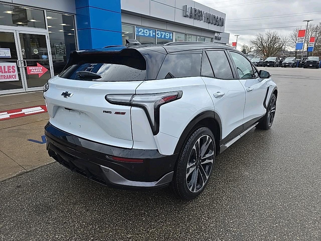 2026 Chevrolet Blazer EV SS Photo2