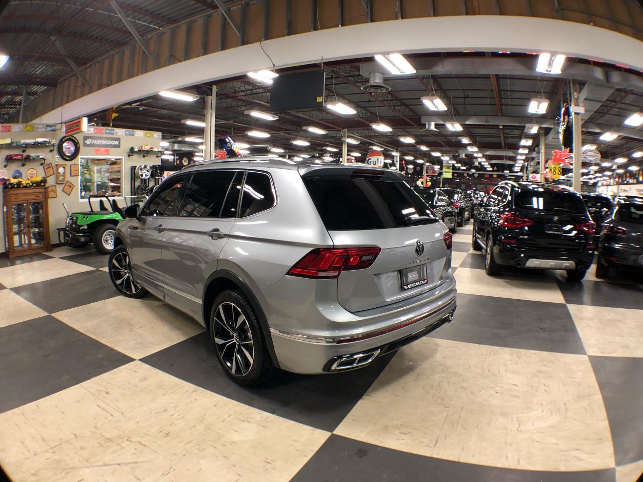 2023 Volkswagen Tiguan HIGHLINE R-LINE AWD LEATHER PAN/ROOF NAVI CAMERA Photo4