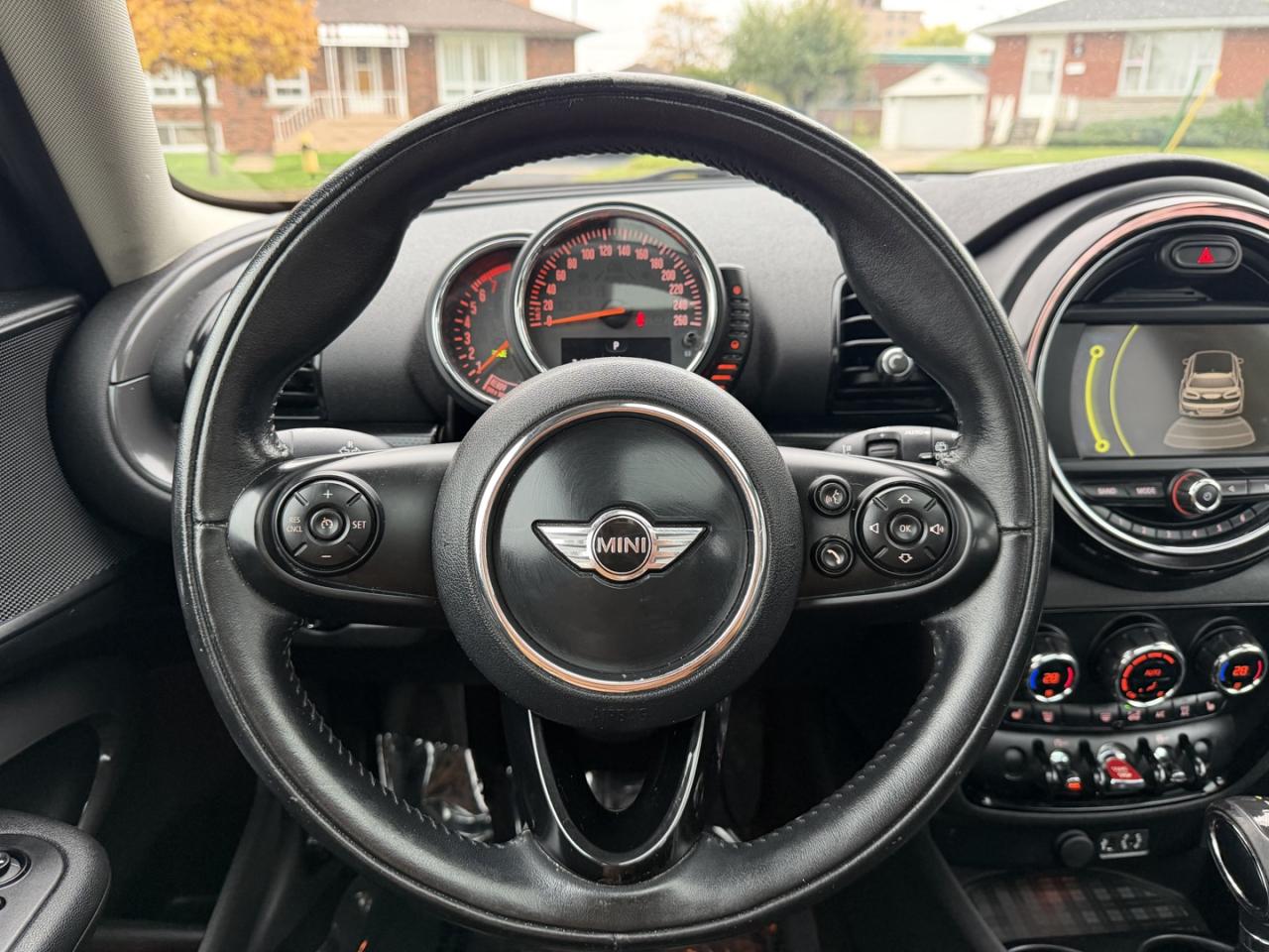 2017 MINI Cooper Clubman COOPER ALL4 - Photo #13