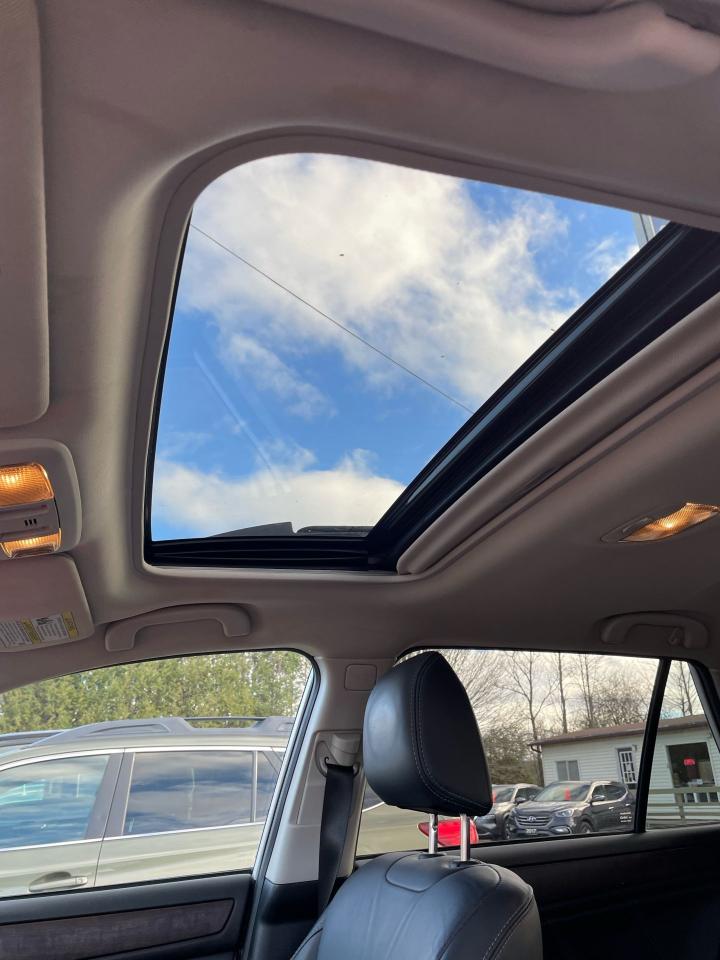 2019 Subaru Outback LIMITED - Photo #9