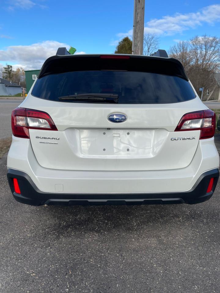 2019 Subaru Outback LIMITED - Photo #5
