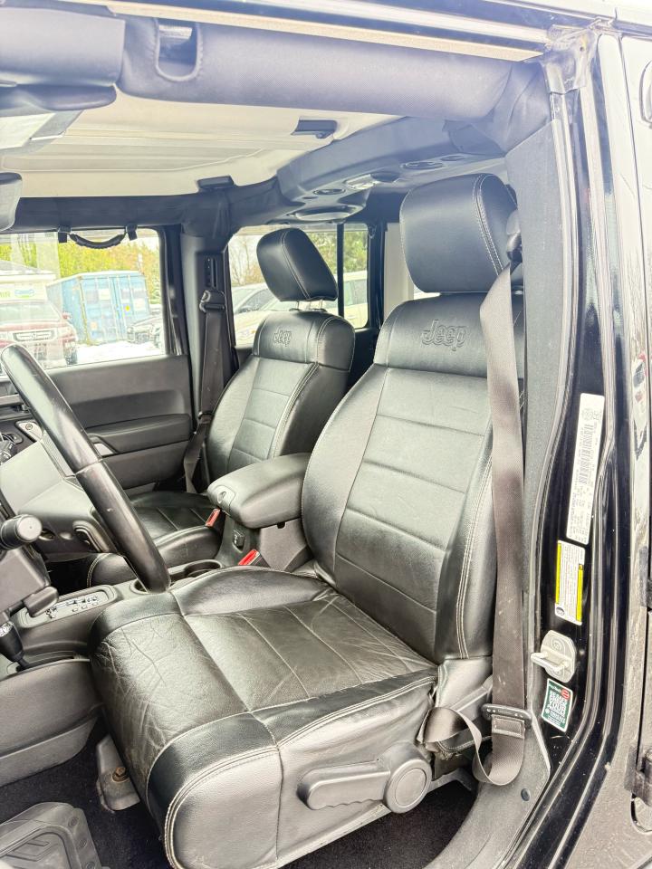 2012 Jeep Wrangler RUBICON Photo