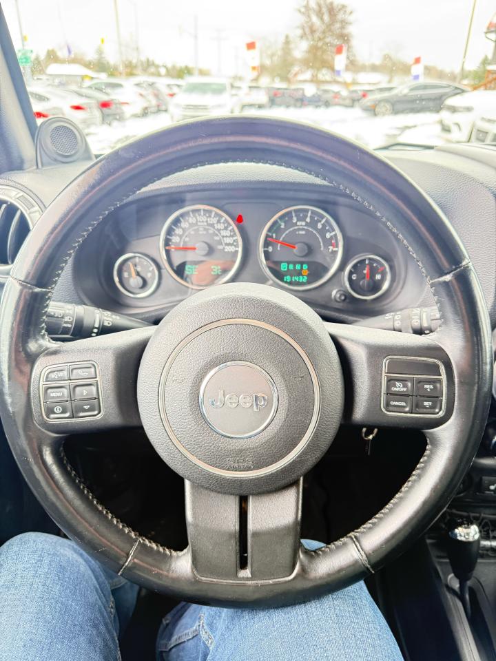 2012 Jeep Wrangler RUBICON Photo