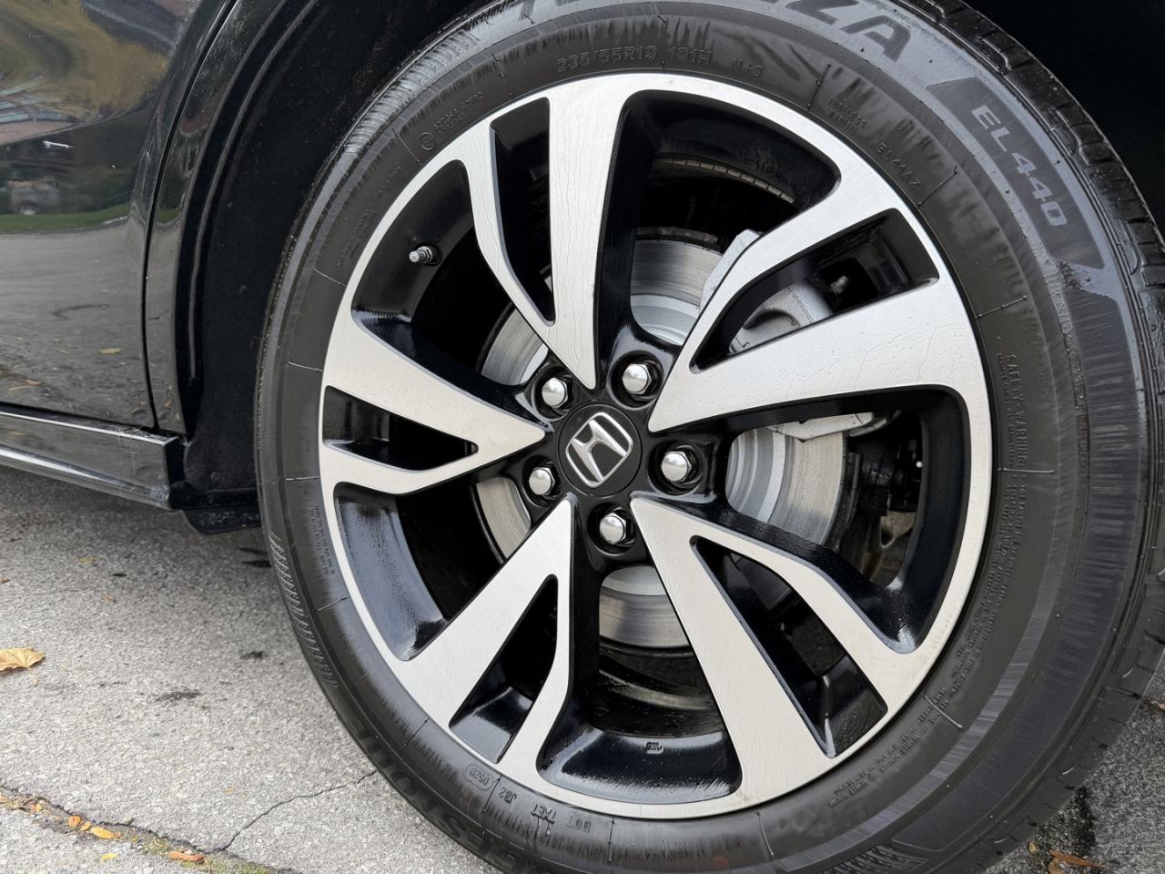 2018 Honda Odyssey Touring - Photo #10