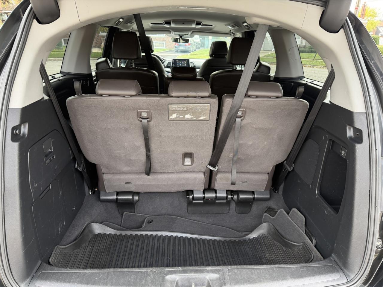2018 Honda Odyssey Touring - Photo #12