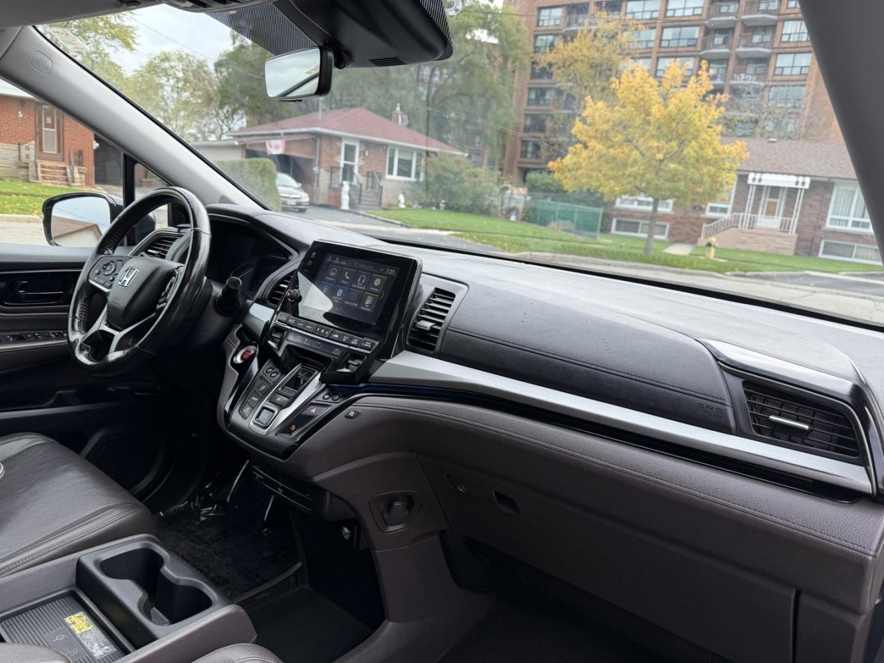 2018 Honda Odyssey Touring - Photo #15
