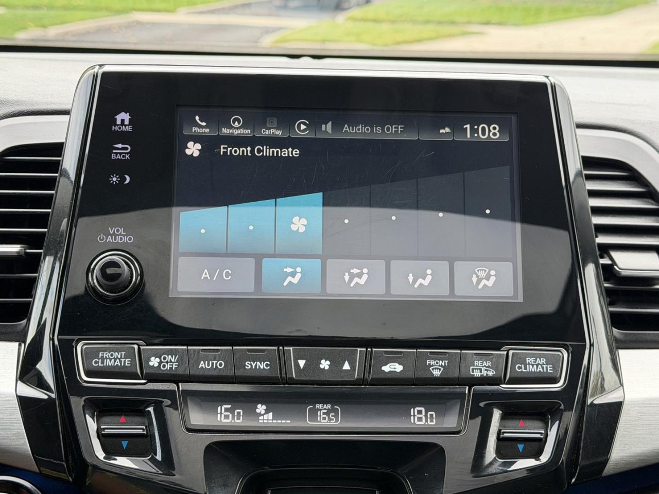 2018 Honda Odyssey Touring - Photo #25