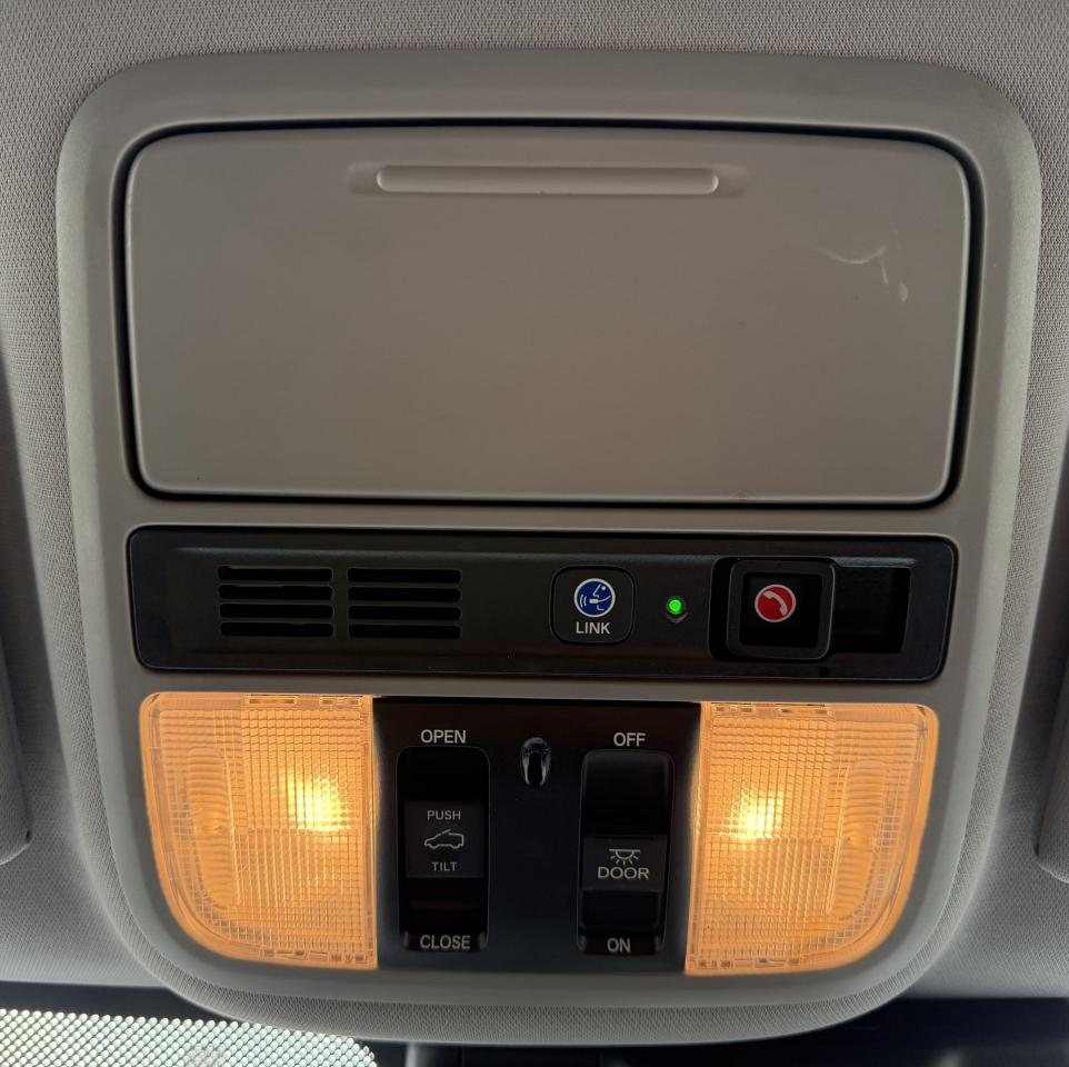 2018 Honda Odyssey Touring - Photo #32