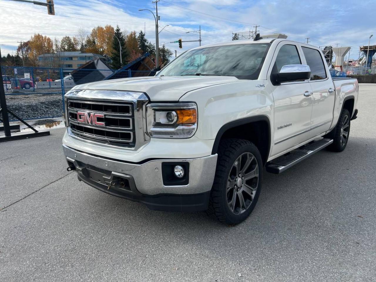 2015 GMC Sierra 1500 4WD CREW CAB 143.5" SLT - Photo #2