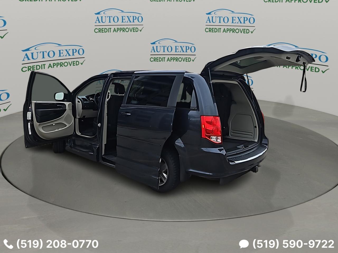 2013 Dodge Grand Caravan SXT,Wheelchair Braunability,Certified,No Accident - Photo #17