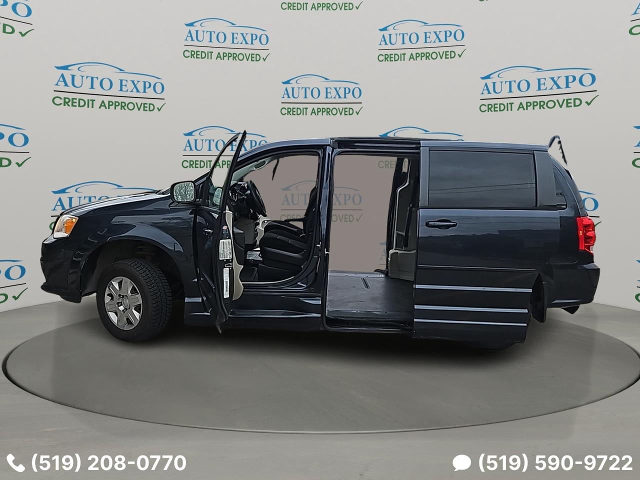 2013 Dodge Grand Caravan SXT,Wheelchair Braunability,Certified,No Accident - Photo #16