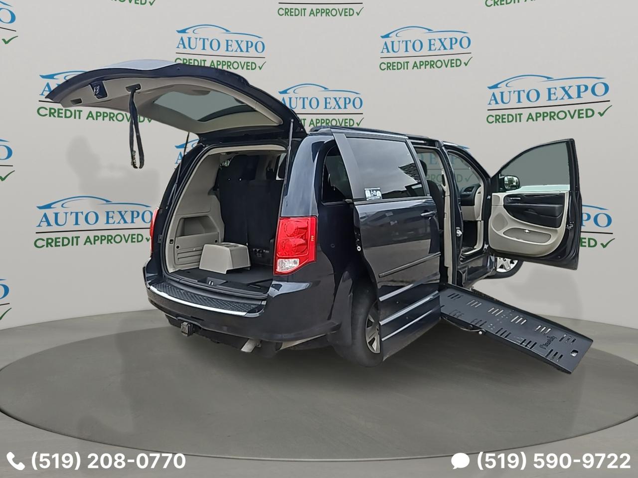 2013 Dodge Grand Caravan SXT,Wheelchair Braunability,Certified,No Accident - Photo #19