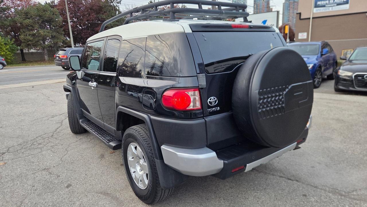 2008 Toyota FJ Cruiser  - Photo #3