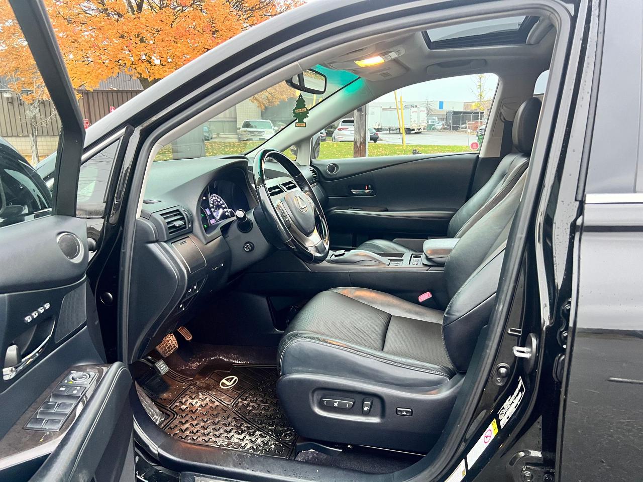 2014 Lexus RX 450h  - Photo #17