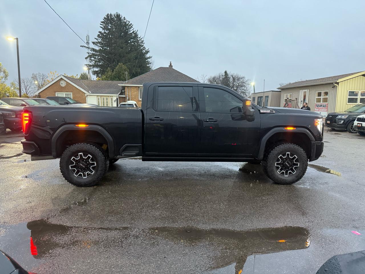2025 GMC Sierra 2500 AT4X, DURAMAX, CREW, 22KMS, LOADED, WARRANTY - Photo #6
