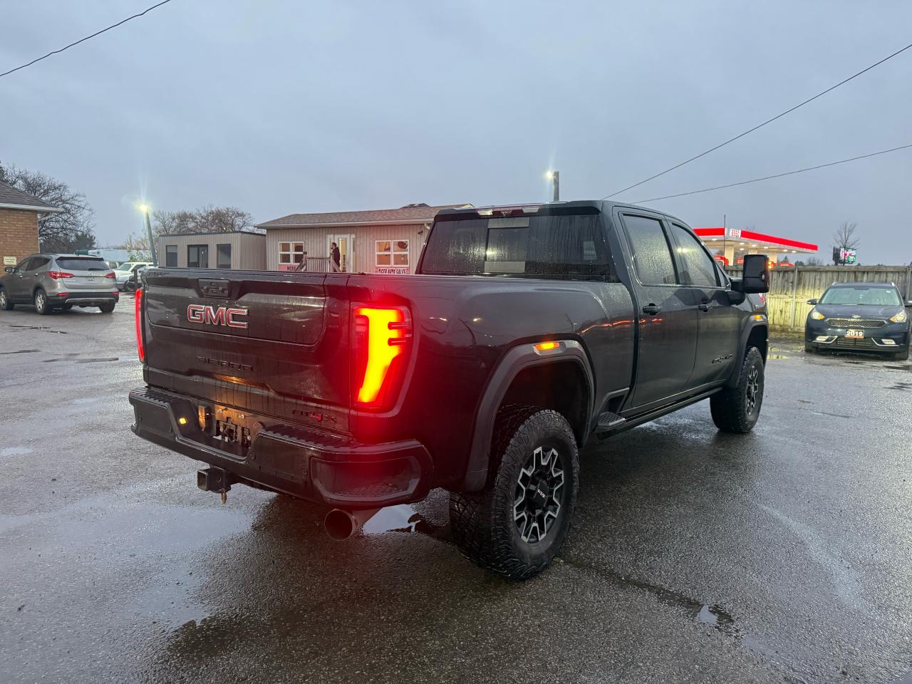 2025 GMC Sierra 2500 AT4X, DURAMAX, CREW, 22KMS, LOADED, WARRANTY - Photo #5