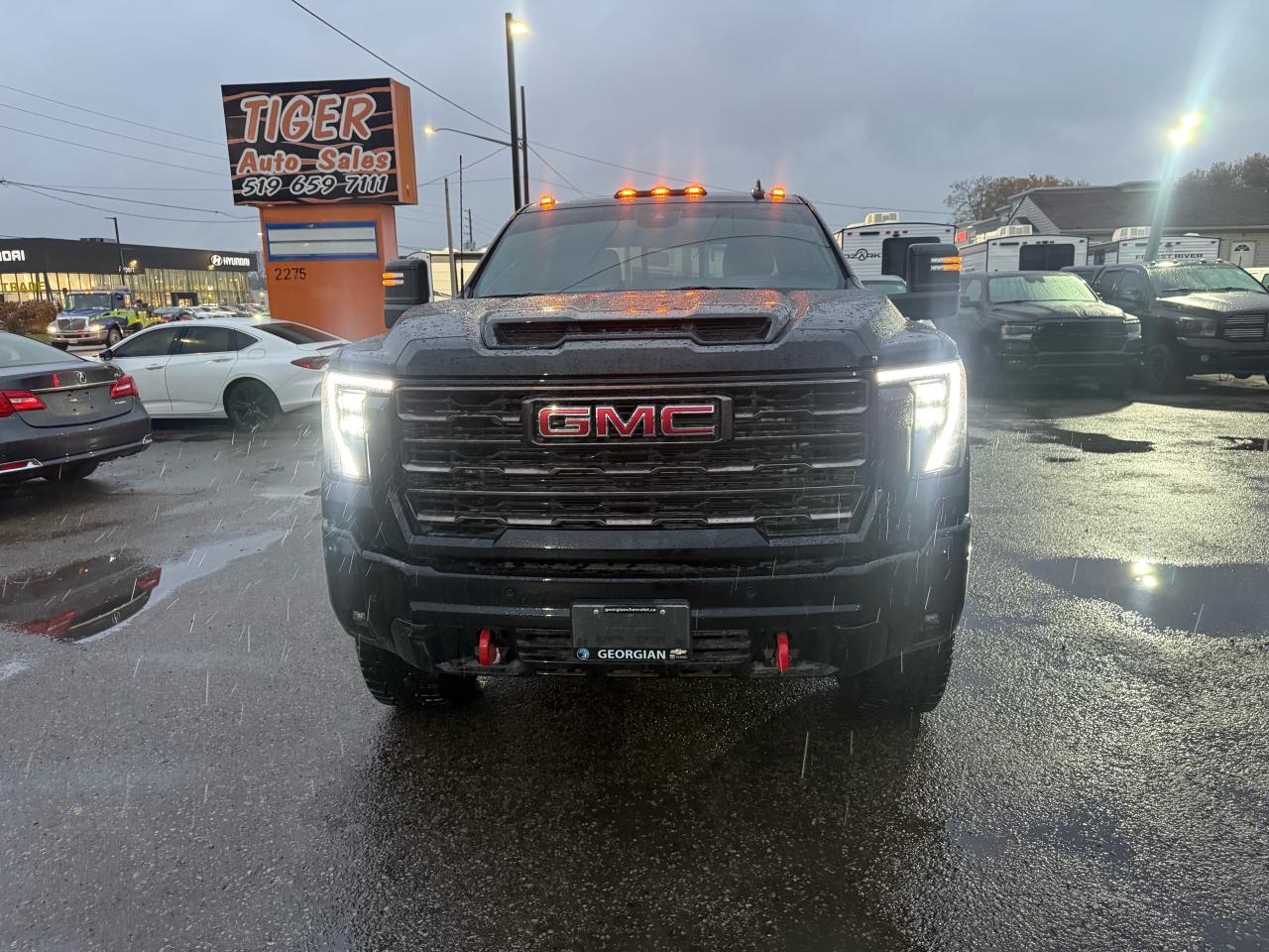 2025 GMC Sierra 2500 AT4X, DURAMAX, CREW, 22KMS, LOADED, WARRANTY - Photo #8