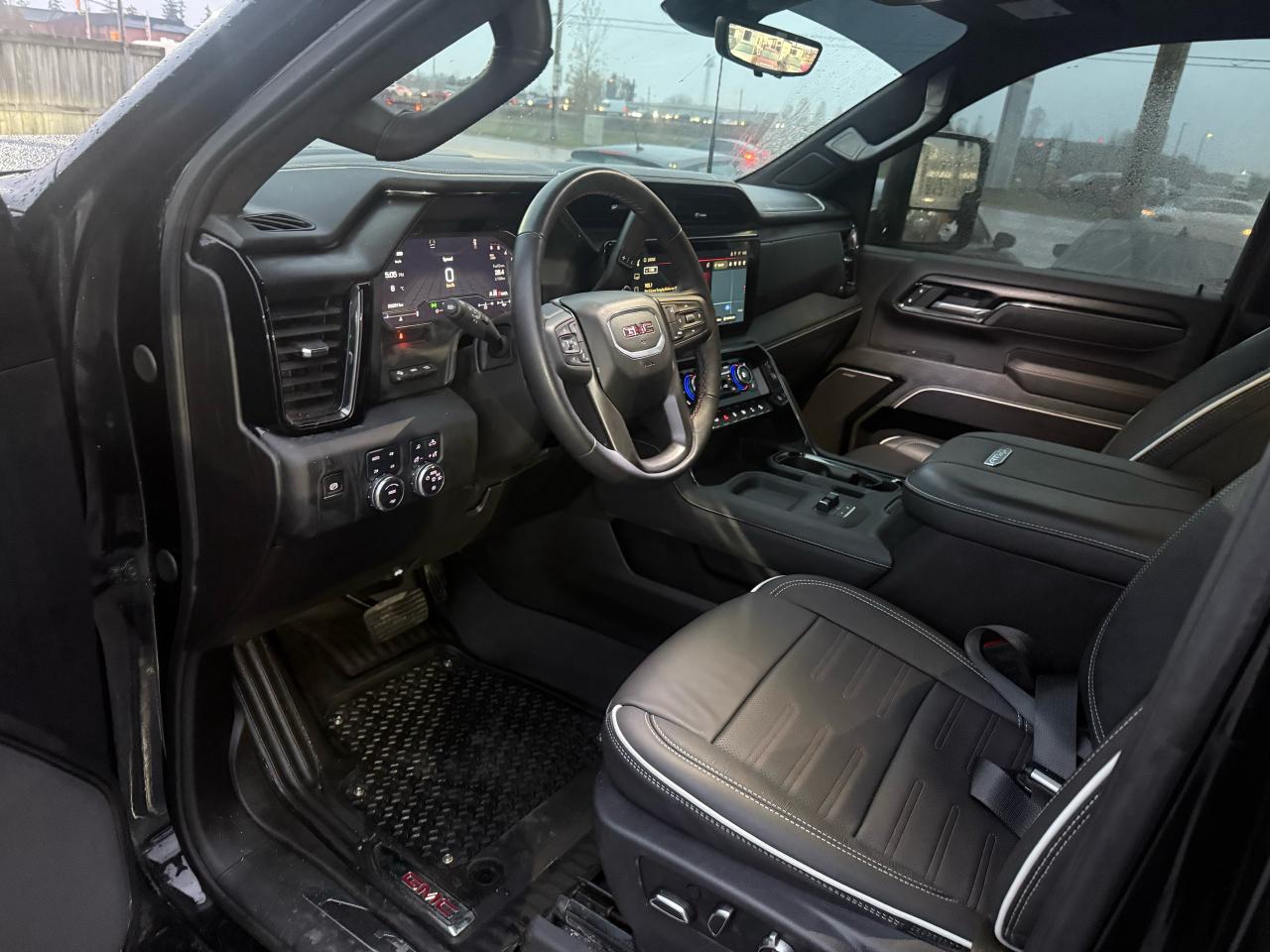 2025 GMC Sierra 2500 AT4X, DURAMAX, CREW, 22KMS, LOADED, WARRANTY - Photo #16