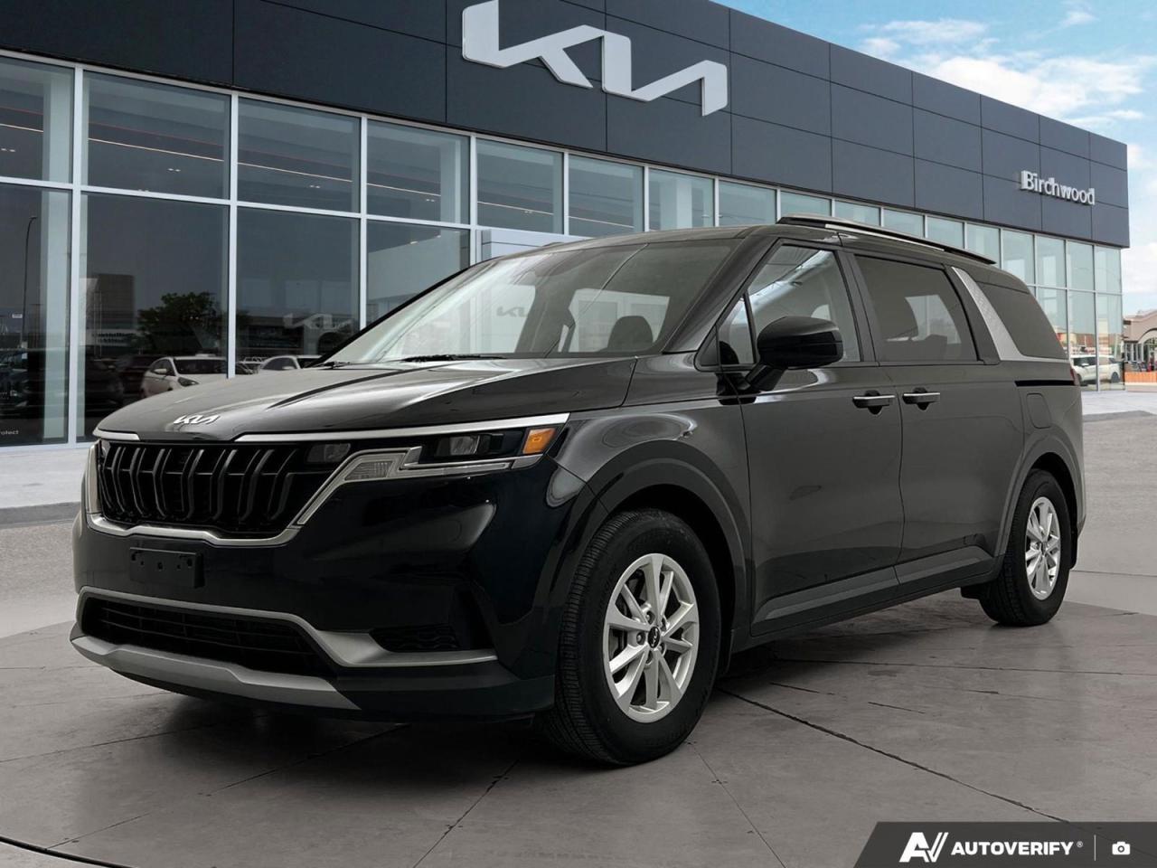 Used 2023 Kia Carnival LX for sale in Winnipeg, MB