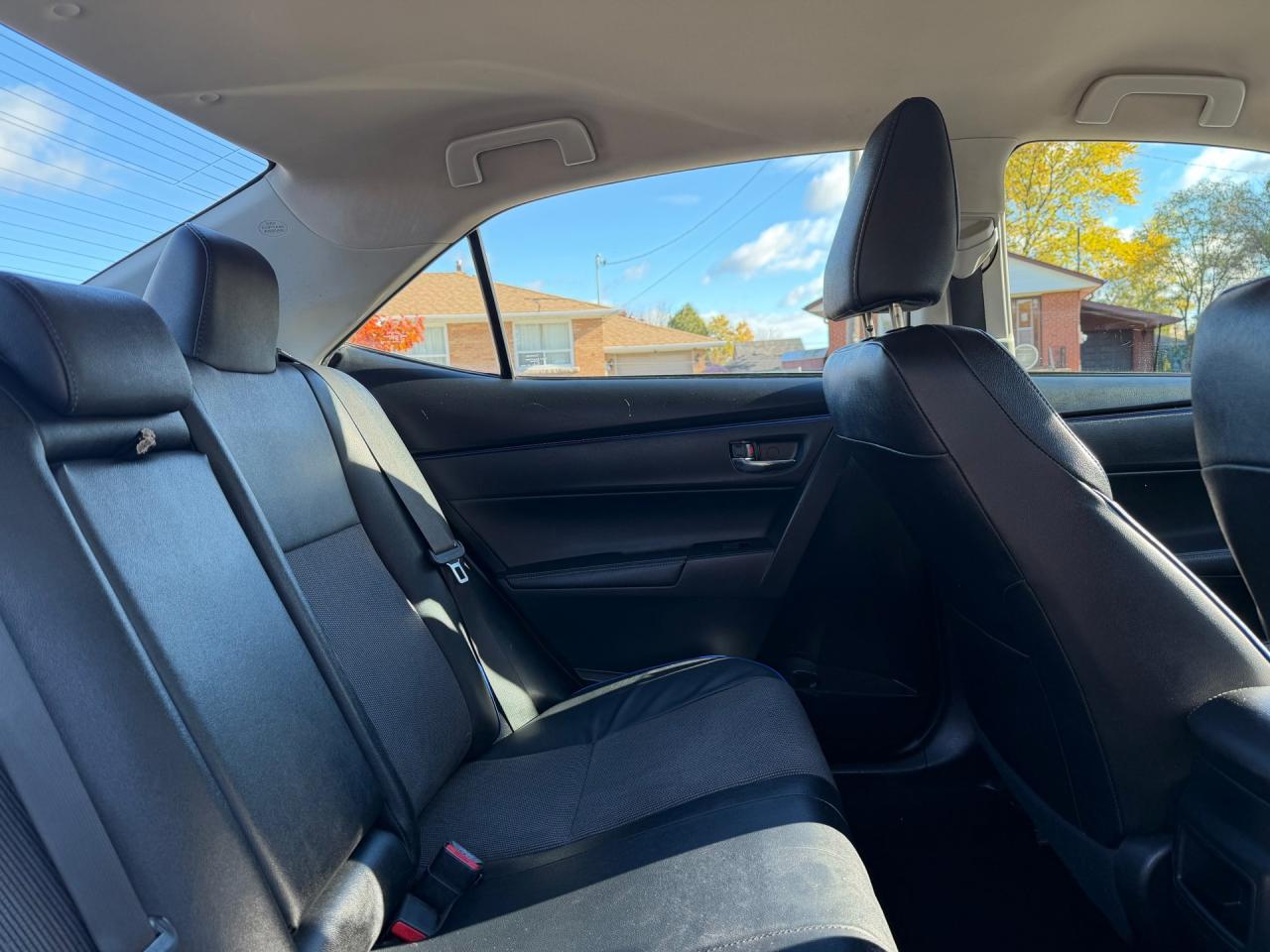 2018 Toyota Corolla SE - Photo #8