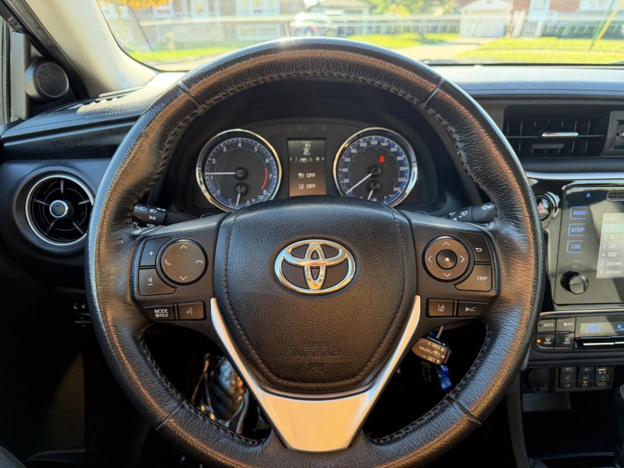 2018 Toyota Corolla SE - Photo #14