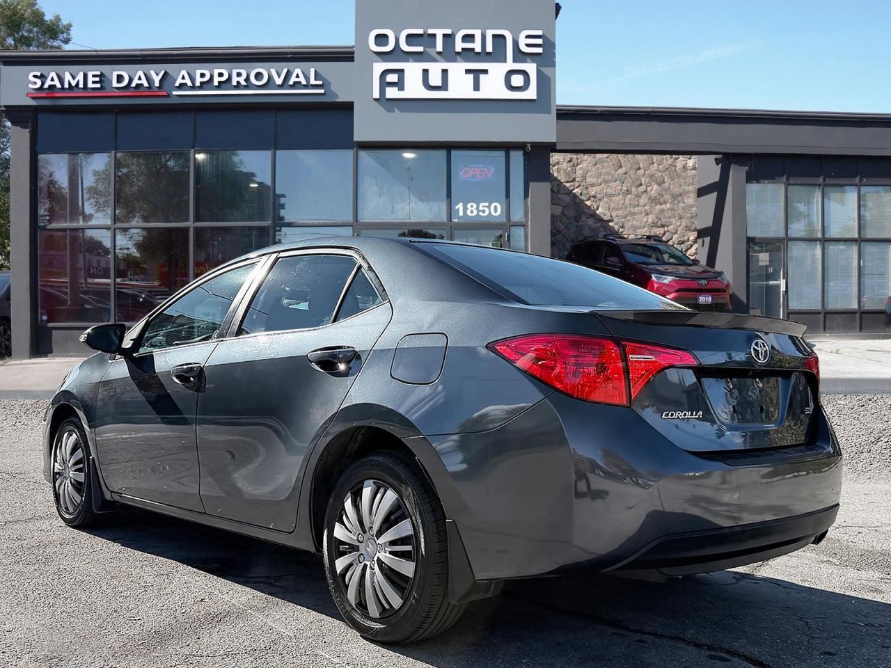 2018 Toyota Corolla SE CVT Photo