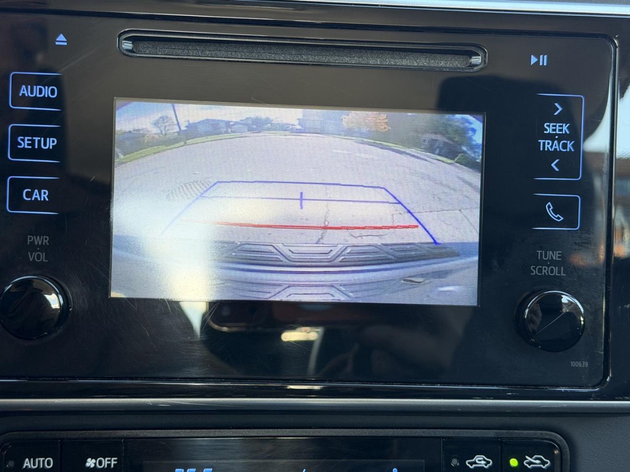 2018 Toyota Corolla SE CVT Photo