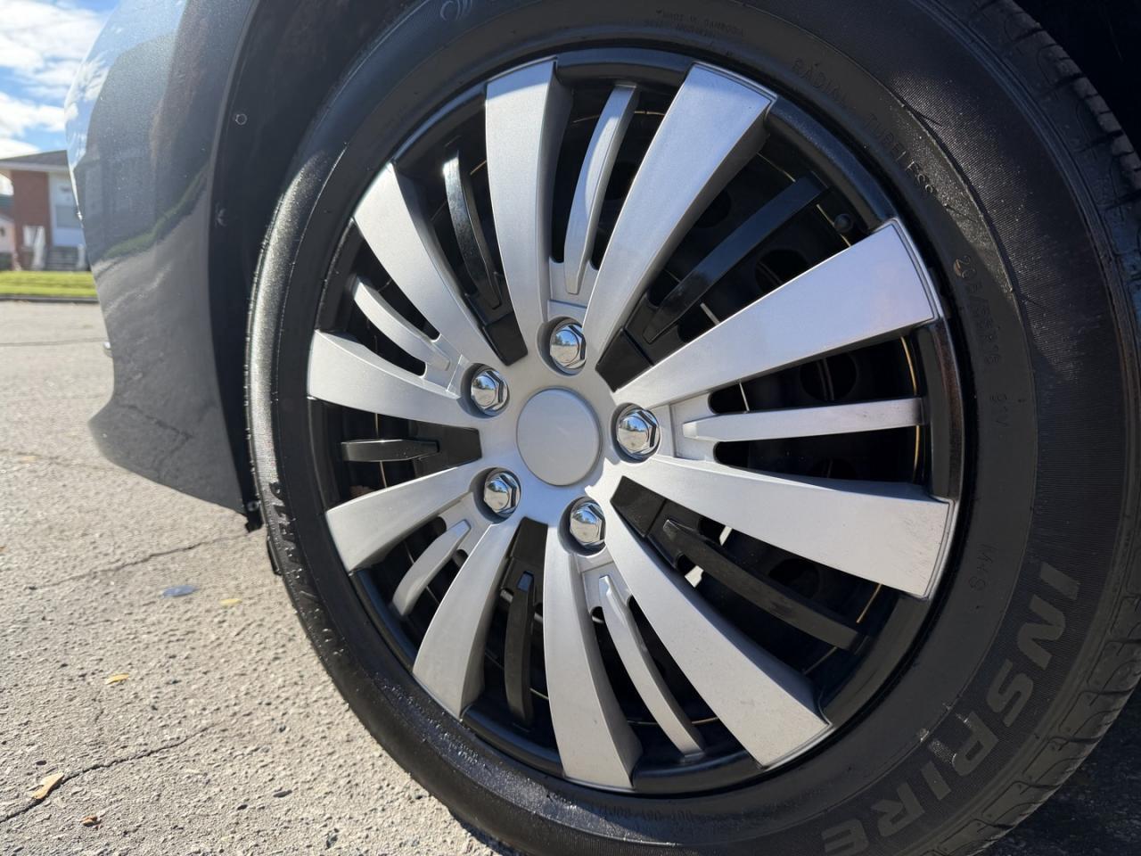 2018 Toyota Corolla SE CVT Photo