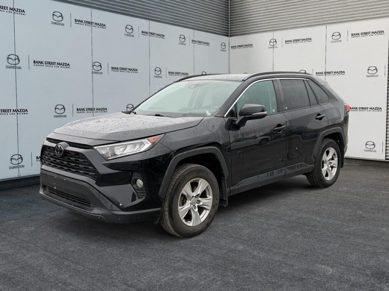 Used 2020 Toyota RAV4 XLE AWD for sale in Ottawa, ON