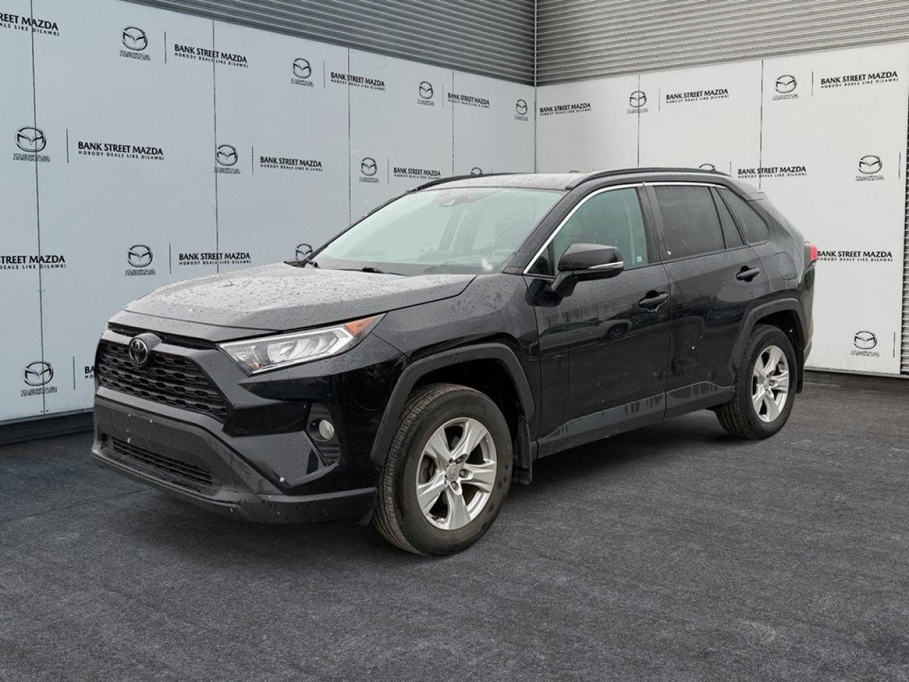 Used 2020 Toyota RAV4 XLE AWD for sale in Ottawa, ON