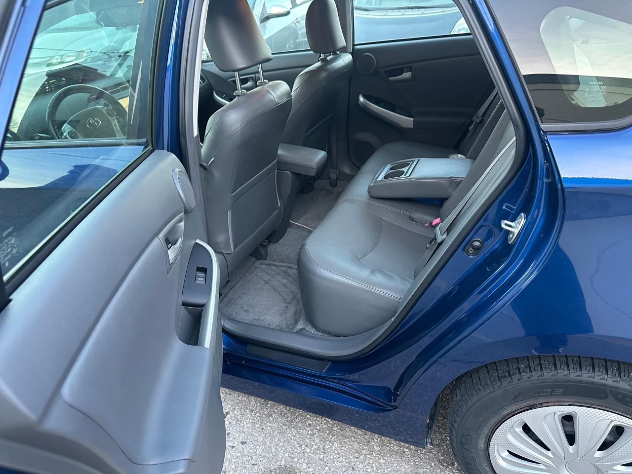 2011 Toyota Prius  - Photo #15