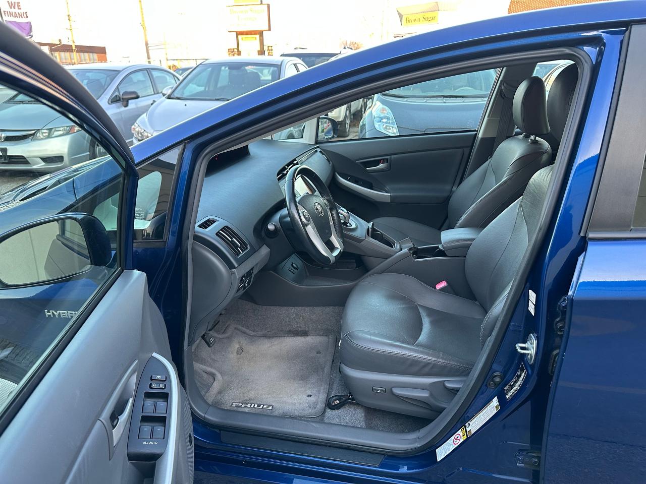 2011 Toyota Prius  - Photo #11