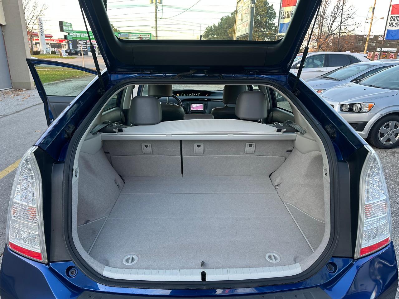 2011 Toyota Prius  - Photo #13