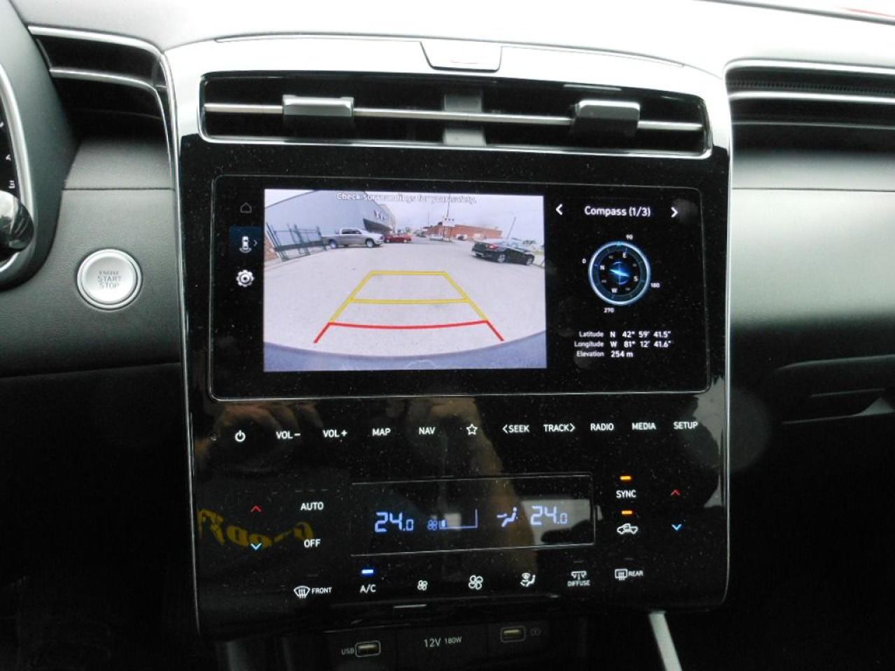 2024 Hyundai Santa Cruz Preferred Photo3