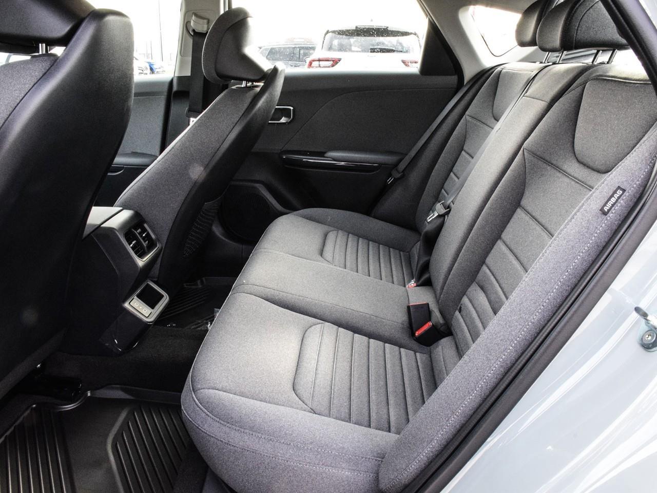 2025 Kia K4 2025 Kia K4 – EX Photo