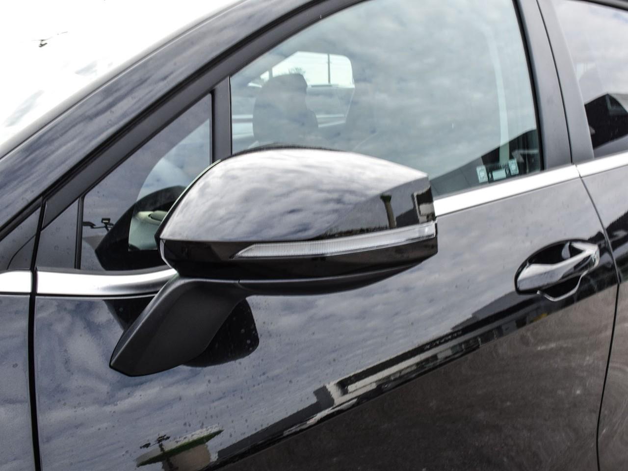 2026 Kia Sportage Plug-In Hybrid EX Photo