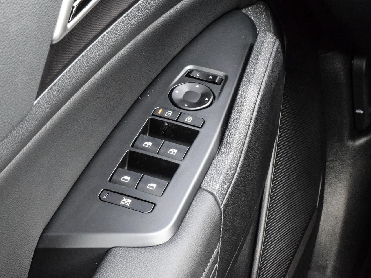 2026 Kia Sportage Plug-In Hybrid 2026 Kia Sportage – Plug-In Hybrid EX Photo