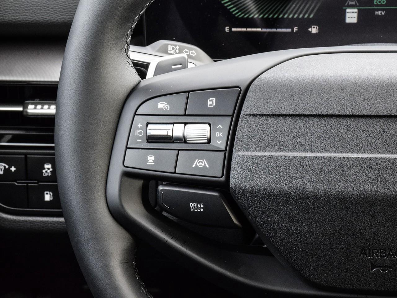 2026 Kia Sportage Plug-In Hybrid EX Photo