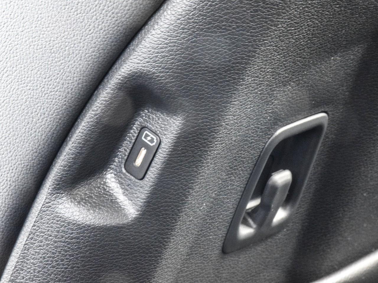 2026 Kia Sportage Plug-In Hybrid 2026 Kia Sportage – Plug-In Hybrid EX Photo